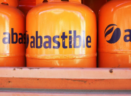 La historia del vecino que enfrentó cuentas millonarias y corte de gas: Corte exige restitución y refacturación completa