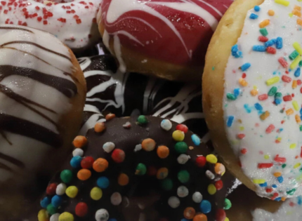 “El nuevo tabaco”: Expertos levantan alertas sobre el consumo de alimentos ultra procesados y urgen regulación