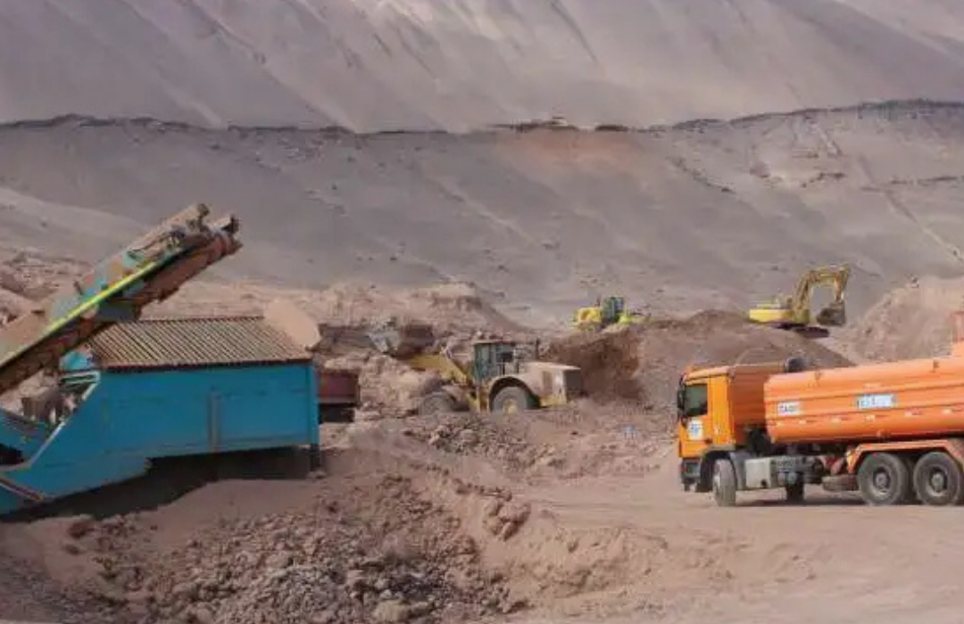 Denuncian 150 faenas irregulares de extracción de áridos en cuatro comunas de Tarapacá, aumentando riesgo de aluviones