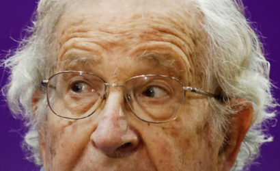 El filósofo Noam Chomsky también aparece en los ‘papeles de Epstein’, donde afirma que mantener «contactos regulares» con él fue «una experiencia sumamente valiosa»