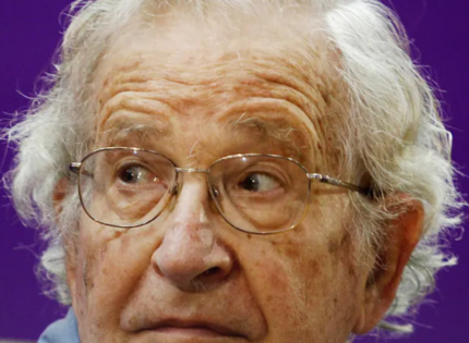 El filósofo Noam Chomsky también aparece en los ‘papeles de Epstein’, donde afirma que mantener «contactos regulares» con él fue «una experiencia sumamente valiosa»