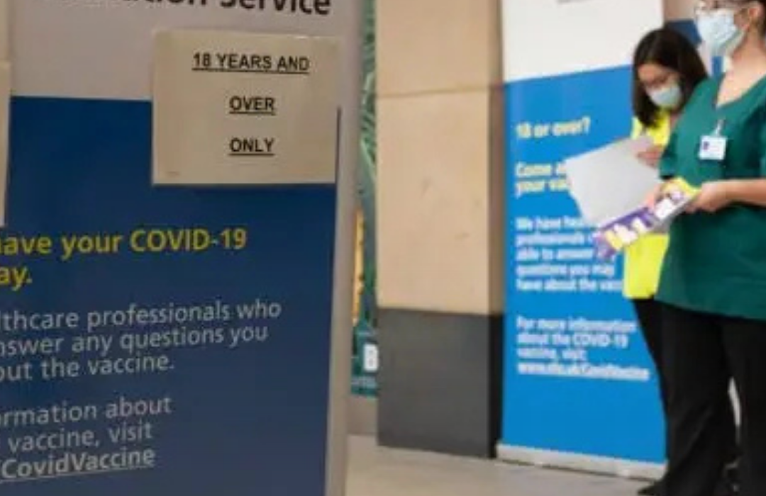 El gobierno británico «retiene datos que podrían vincular la vacuna contra la COVID-19 con el exceso de muertes»: The Telegraph