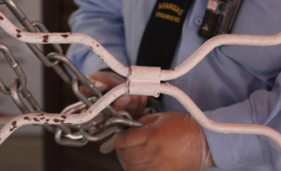 Acusaron a guardia de permitir robo por $5,5 millones y la despidieron sin pruebas: Ahora deberán pagarle $12 millones Acusaron a guardia de permitir robo por $5,5 millones y la despidieron sin pruebas: Ahora deberán pagarle $12 millones