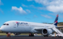 Oxford Economics: Latam Airlines aportó US$5 mil millones al PIB de Chile en 2024 y generó 130 mil empleos