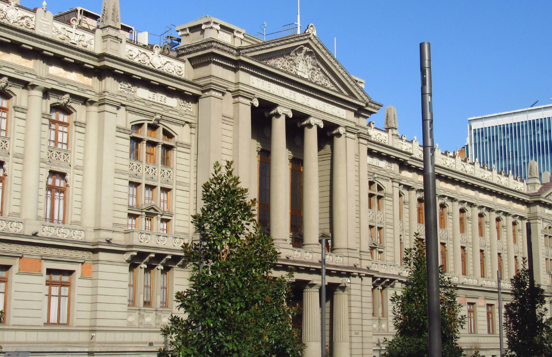 Fiscal Judicial suspende a ministro de la Corte Suprema