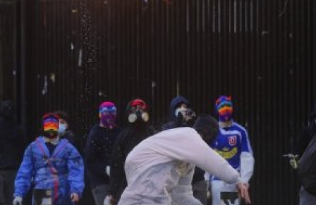 Instituto Nacional: Investigan a dos profesores por presunta colaboración con «overoles blancos»