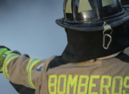 Sujetos atacan a disparos a bomberos que combatían incendio en sector rural de Concepción