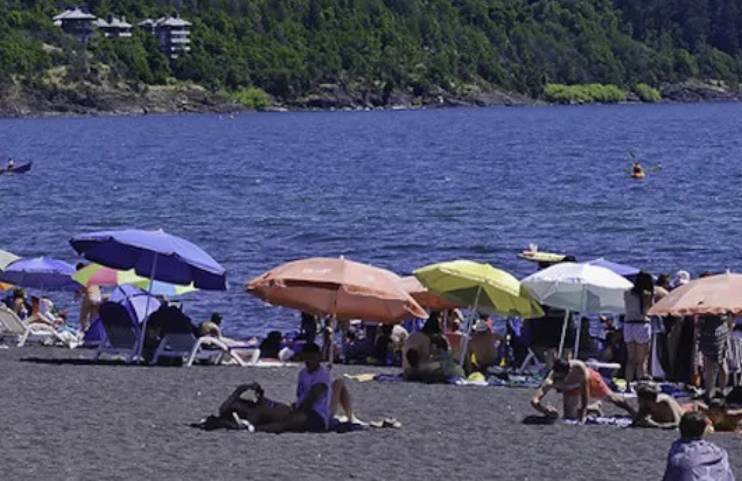 Hombre fue encontrado flotando sin vida en el sector la península de Pucón