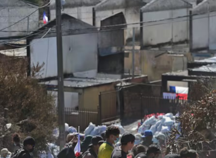 Costo de la reconstrucción de los incendios en la zona centro-sur alcanzaría los US$500 millones