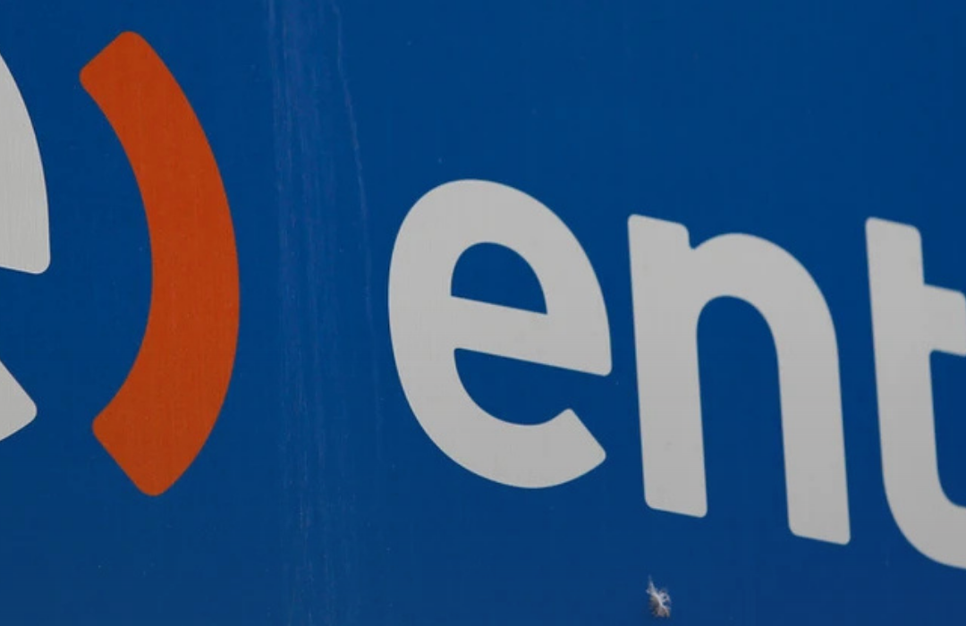 Compró celular en Entel, la venta fue anulada y nunca recibió su dinero: Corte ordena devolver $240 mil y pagarle $200 mil más