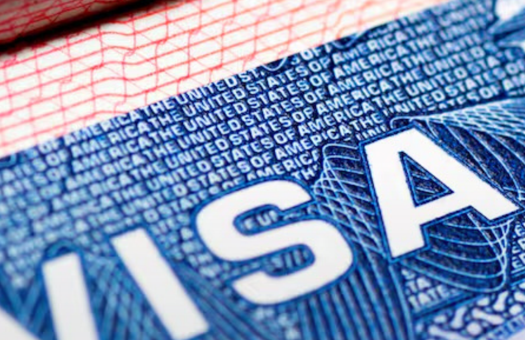 Estados Unidos congela el procesamiento de visas para 75 países, incluyendo Brasil, Uruguay y Colombia