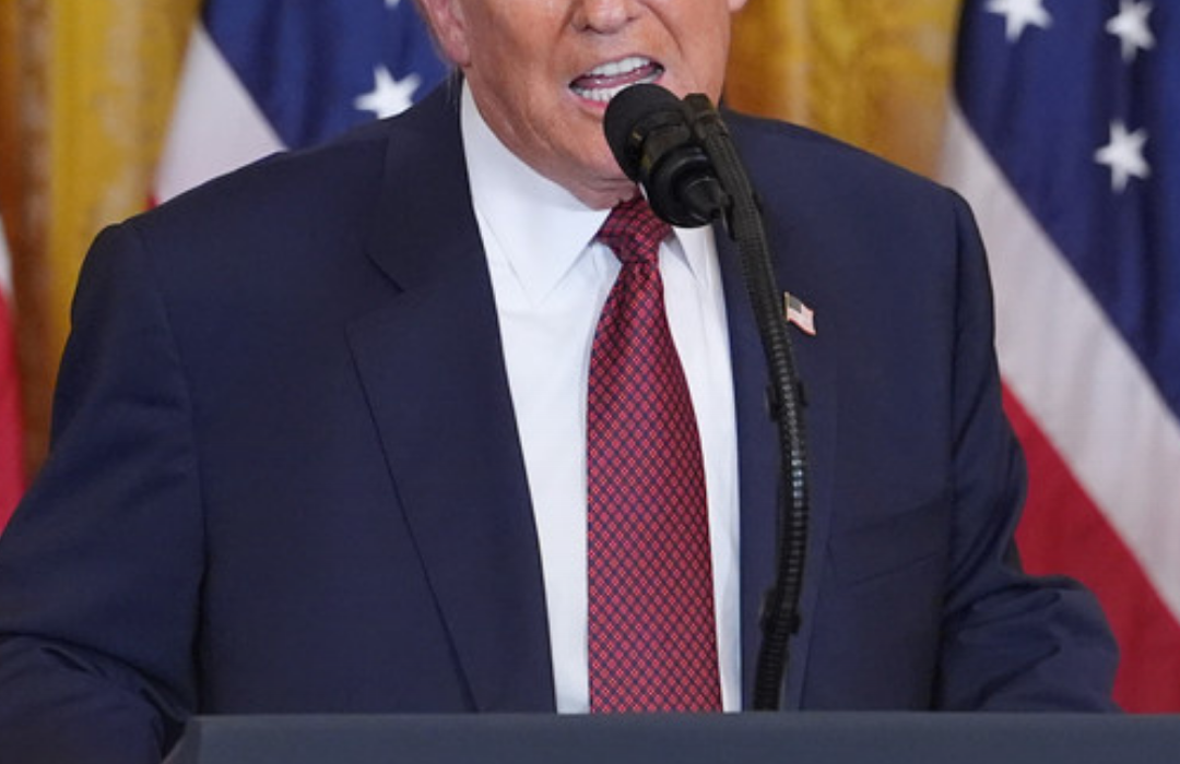 «Han perdido el rumbo»: Trump arremete contra políticas europeas.