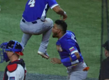 Venezuela doblega a EEUU y hace historia al conquistar su primer Clásico Mundial de Béisbol en Miami