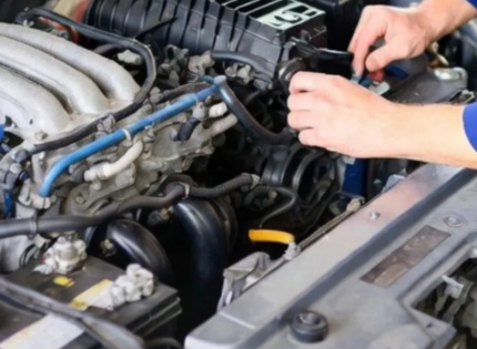 Llevó su auto a taller de Machalí para cambiar aceite y motor quedó destruido: Empresa deberá pagarle $8 millones