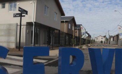 Serviu le quitó subsidio por no habitar vivienda pese a fiscalizaciones donde sí estuvo: Corte ordenó devolver beneficio
