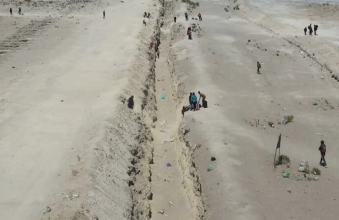 Comienza primera etapa del Plan Escudo Fronterizo: Los 30 km de zanja que Kast promete construir en 90 días