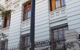 Estudiantes bajan toma y entregan el Liceo de Aplicación tras diálogo con autoridades