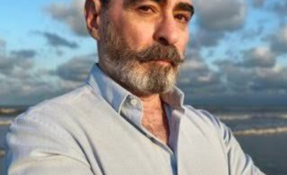 El prestigioso autor planteó en Infobae en Vivo su inquietud por el avance de las nuevas tecnologías sobre los derechos de autor. Contó cómo recientemente un sistema copió su estilo literario para replicarlo