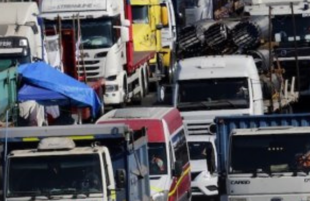 lza del diésel: Camioneros piden que empresas reconozcan ajustes tarifarios o respaldarán protestas