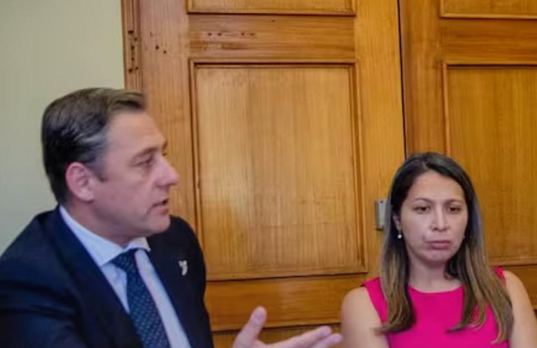 Diputados libertarios piden al gobierno indultos para militares y carabineros condenados durante el estallido social