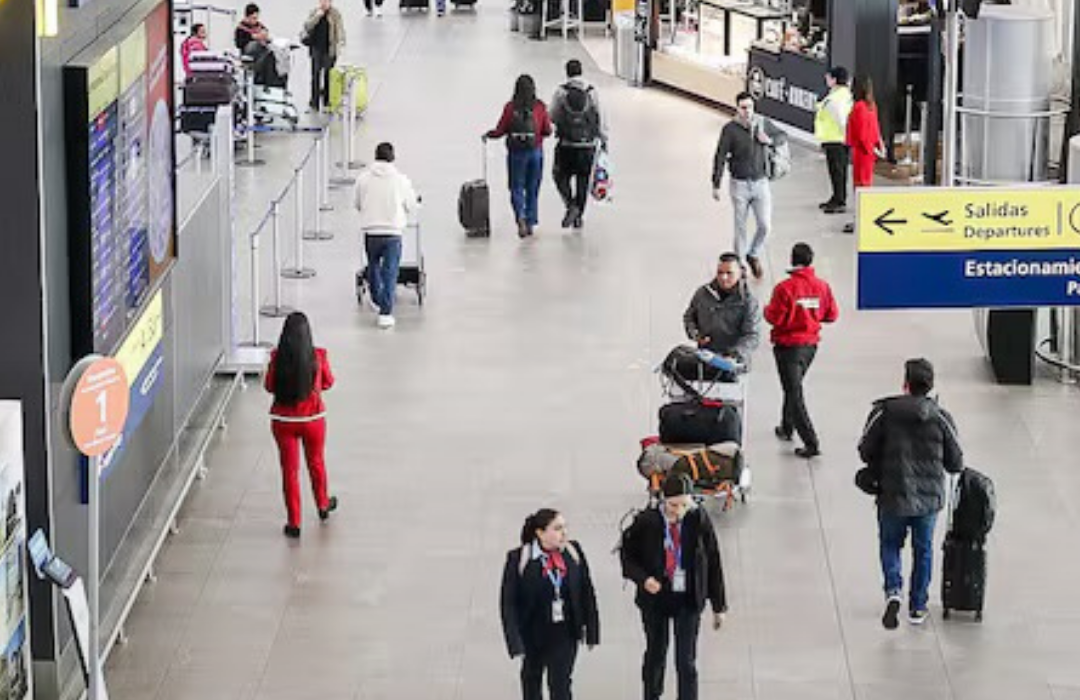 Peleas, invasión de pista o gritar “bomba”: disrupciones en el aeropuerto en Chile aumentan un 120% en un año