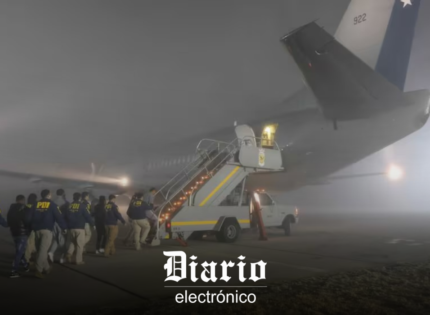 Concretan expulsión de otros 45 inmigrantes en vuelo de la Fuerza Aérea con destino a Colombia y República Dominicana