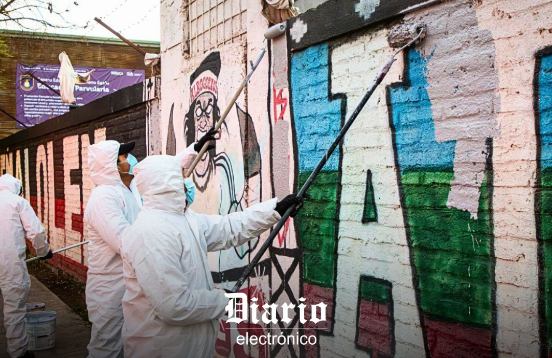 Las amenazas de muerte que ha recibido alcalde de Peñalolén por borrar murales de la Garra Blanca