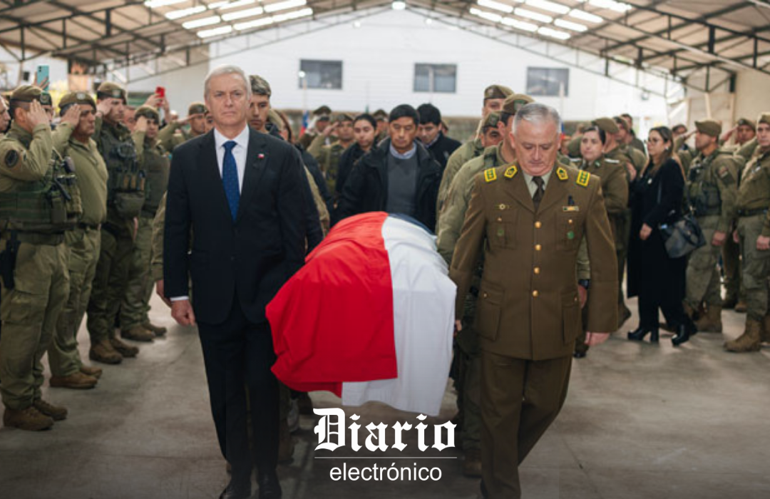 General Araya realiza ascenso póstumo de carabinero fallecido: «No es solamente un mártir más, es un héroe también»