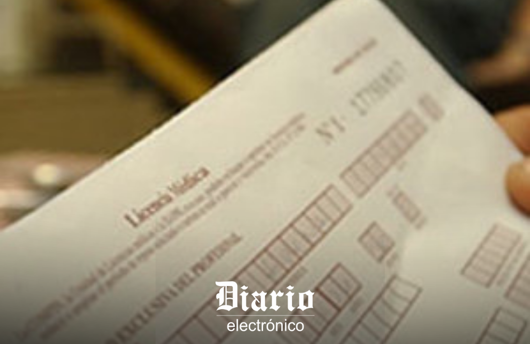 La empleada de las 100 licencias: centro médico denuncia a trabajadora que lleva 8 años con «reposo»