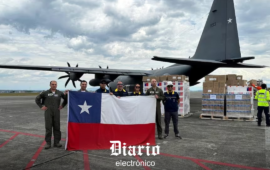 Con casi 20 toneladas de cargamento: aterriza en Colombia avión de la FACH con ayuda humanitaria tras terremoto
