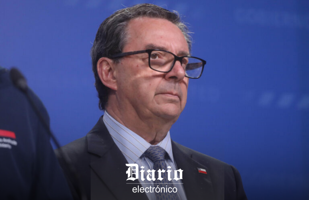 “Son un riesgo para el país”: Ministro de Defensa plantea que Chile salga del Convenio 169 de la OIT y revise la Ley Lafkenche