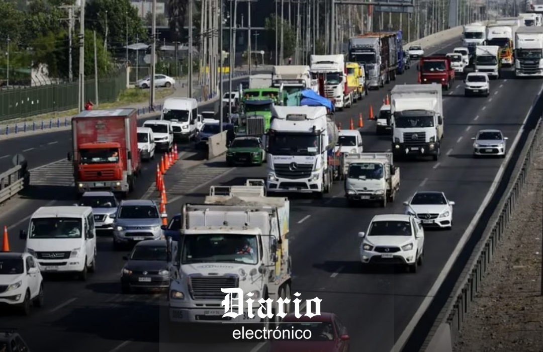 «Estamos absorbiendo todos los costos»: camioneros tras «perjudicial» nueva alza de $89 en combustibles